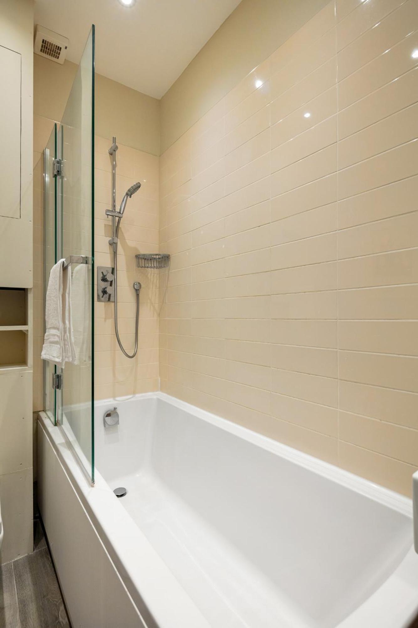 5A - Bright And Airy 2 Bedroom Apartment - Close To Central لندن المظهر الخارجي الصورة